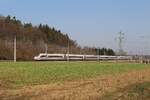 Als ICE116  Chiemgau  fährt am 10.3.2026 der 812 215 von Graz Hbf nach Frankfurt am Main hier zwischen Wundschuh und Hengsberg.