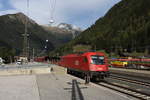 Gleich nach der Ankunft der ASTB9615 beginnt das entladen der Autoschleuse Tauernbahn und anschließend das Beladen des Zuges.