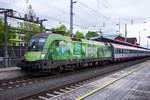 1016 020-0 mit der 100% Grüner Bahnstromlackierung bei der Ausfahrt in Dornbirn Hbf. Railjet Ersatzgarnitur. 10.6.2019