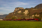 1116 231 schiebt ihren Railjet nach Hohenems.