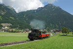 Sommerferien 2016 im Zillertal: Lok 4 fährt am 27.07.2016 von Maurach Richtung Seespitz.