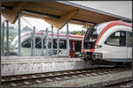 Zugbegegnung im Bahnhof Lannach .