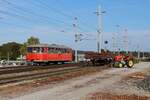 Etwas nostalgisch am modernisierten Bahnhof Deutschlandsberg war es am 5.9.2023 als der VT10.02 der Graz-Köflacherbahn als LP8547 von Graz-Köflacherbahnhof nach Deutschlandsberg fuhr um als private Sonderfahrt nach Wies-Eibiswald und zurück zu fahren.
Der Steyr 86e könnte fast frisch vom Steyr Werk auf dem Kbs angeliefert worden sein.