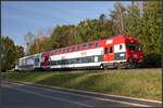 Der Abendliche R8567 erreicht am 12.Oktober 2023 den Bahnhof Lannach. BS 203  wurde in den letzten Wochen mit dem Aktuellen S-Bahn Design der Doppelstockwagen aufgefrischt . 