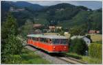 Da geht man nach einem halben Jahr wieder einmal Eisenbahn knipsen, und dann hat man tatsächlich auf der Paradestelle Sonnenschein - gefällt mir ;-) .