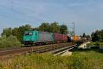 185 609 mit einem Containerzug am 02.08.2012 bei der berquerung der Isar in Plattling.