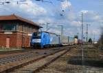 1216 910 mit einem KLV am 26.03.2014 bei Plattling.