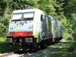 berraschung auf dem Abstellgleis in Lorns : die BLS Lok 486 501 am 19/08/09.