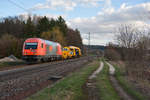 2016 905 von RTS mit einer Stopfmaschine bei Postbauer-Heng Richtung Nürnberg, 19.03.2019