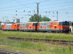 Bei dieser Verschubfahrt mit dem RTS-Trio  1216 901 + 2143 005 + 2143 032 am 31.05.2008  wurde die letztgenannte Lok aus einem Zugverband  ausgereiht und in Wels hinterstellt.