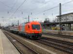 Die 2016 906 mit einem Schwellenzug am 08.04.2012 bei der Durchfahrt am Heimeranplatz (Mnchen).