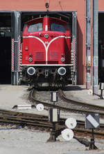 Salzburger Lokalbahn V 86 // Salzburg; SLB-Betriebswerk (aufgenommen von einem Bahnübergang) // 1.