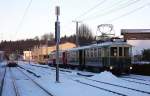 Begegnung von Alt und Neu am 19.12.10 im Bahnhof Oberndorf...