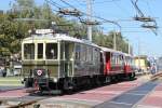 Nostalgie pur auf der 125 Jahr feier der Salzburger Lokalbahn, hier der ET 7 mit ET 3 bei der Einfahrt in den Bahnhof Salzburg Itzling; am 01.10.2011