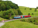 Nichtalltägliches Zugbildung auf der Gleichenbergerbahn:
ET1 + EB22 + E41 kurz nach Hofstätten.
13.05.2017.
Herzlichen Dank an ARGE 5081 055, STEF und Club U44 für die Organisation! Liebe Grüsse an Mitfotografer!