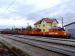 22005(Leitl) und 22001(Kultur2005) erreichen von Alkoven kommend mit dem 48Ax Rbenzug den Bhf.