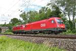 ÖBB 1116 129-8 und 140 003 am 15.06.19 bei Hanau Nord von einen Feld aus fotografiert