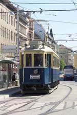 WLB 224 am 25.April 2015 als Zubringer zum Wiener Tramwaytag in der Haltestelle Rennweg.