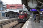 WLB 83 (A-WLC 92 81 2064 403-6) fährt am 01.September 2019 mit dem SR 17229 (Wien Meidling - Waldmühle Lst.) in den Bahnhof Liesing ein.