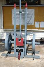 Dass man nicht mehr brauchbare Ersatzteile nicht unbedingt verschrotten muss beweisen die enthusiastischen Spezialisten des Depot Thon Buri immer wieder.