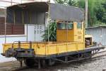 Kleinwagen รบน.002 am 11.Juni 2011 in der Pak Chong Station.