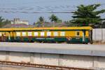 Aus den บชส. 134, 143, 153, 155, 168 und 203 (บชส. =BTC./Bogie Third Class Carriage) entstanden die บรช. 39 - 44 (บรช. = BAV. Bogie Accident Van). - Im Bild vom 17.April 2026 der Hilfszugwagen บรช. 40 (บรช. = BAV. Bogie Accident Van) im Depot Chumphon.