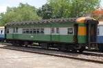บชส. 619 (บชส = BTC/Bogie Third Class Carriage) am 02.Juni 2026 in der Ton Samrong Station.