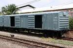 บ.ต.ญ.25141 (บ.ต.ญ.=B.C.G./Bogie Covered Goods Wagon) am 24.März 2024 in der Thon Buri Station.