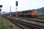 GEK 4033 (Co'Co', de, General Electric, Bj.1963, Fab.Nr. 34882) als Verschubreserve am 16.Jänner 2026 in der Thung Song Junction.