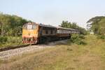GEK 4007 (Co'Co', de, General Electric, Bj.1963, Fab.Nr. 34856) hat am 17.M�rz 2026 mit dem LOC 489 (Surat Thani - Khiri Ratthanikhom) soeben die Ban Don Rak verlassen.