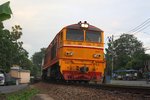 ALS 4124 (Co'Co', de, Alsthom, Bj.1974) am 23.Mai 2016 vor dem ORD 447 (Surat Thani - Sungai Kolok) kurz nach dem Bf.