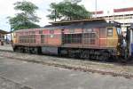 ADD 4402 (Co'Co', de, Alsthom, Bj.1985) am 23.Aug. 2011 im Bf. Surat Thani.