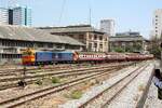 HID 4517 (Co'Co', de, Hitachi, Bj.1993) f�hrt am 30.Mai 2026 mit dem ORD 208 (Nakhon Sawan - Hua Lamphong) in die Hua Lamphong Station ein.