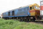 HID 4504 (Co'Co', de, Hitachi, Bj.1993) fhrt mit einem Gterzug Richtung Bangkok durch den Bf. Ayutthaya, 22.August 2010.