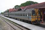 APN.20 2521 als letztes Fahrzeug des SP EXP 40 von Surat Thani nach Bangkok am 03.Juni 2012 im Bf.