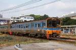 THN 1136 als letztes Fahrzeug des COM 356 (Nong Pla Duk - Hua Lamphong) f�hrt am 18.April 2026 aus der Bang Sue Junction.