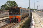 NKF 1237 am 22.Februar 2026 als erstes Fahrzeug des COM 304 (Lop Buri - Hua Lamphong) in der Bang Sue Junction.