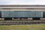 บ.ต.ญ.25035 (บ.ต.ญ.=B.C.G./Bogie Covered Goods Wagon) am 11.Jänner 2011 im Bf.