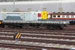 บ.ข.น.52 (บ.ข.น. =B.F.H./Bogie Heavy Flat Wagon, Bauj. 1958) am 30.Mai 2026 im Phahonyothin cargo yard.