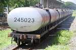 บ.ท.ค.245023 (บ.ท.ค. =B.O.T./Bogie Oil Tank Wagon) am 02.Juni 2025 auf dem Anschlussgleis der PTT PCL. bei der Phitsanulok Station.


