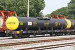 บ.ท.ค.442104 (บ.ท.ค. =B.O.T./Bogie Oil Tank Wagon) am 24.Oktober 2016 im Bf. Ban Phachi.