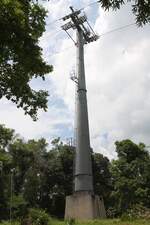 Auch wenn die Hat Yai Cable Car nur 547 Meter lang ist, so erforderte die Topografie dennoch die Errichtung einer Stütze.