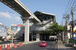 MRT Pink Line (PK) Min Buri Market Station (PK29) am 11.Dezember 2023.