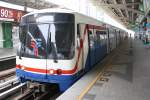 BTS (Skytrain) Triebwagen 1113 am 16.März 2011 in der Phrom Phong Station (E5).