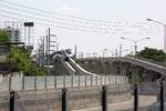 MRT PM07 (Hersteller: Bombardier Transportation + CRRC Nanjing Puzhen, Type Innovia Monorail 300) nahe der Ram Inthra 3 Station (PK17).