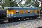 บ.พ.ห.50003 (บ.พ.ห.= B.B.V./Bogie Brake Van) am 27.Februar 2026 in der Pak Nam Pho Station.