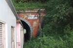 Nordportal des 120,09m langen Pang Tup Khop Tunnel am 26.Oktober 2011.