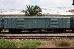 บ.ต.ญ.25083 (บ.ต.ญ.=B.C.G./Bogie Covered Goods Wagon) am 24.März 2024 in der Thon Buri Station.