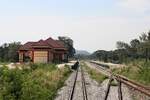 Die im Zuge des 2 gleisigen Ausbaues der Southern Line neu errichtete Khok Ta Hom Station am 08.Dezember 2023.