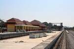Infolge des 2 gleisigen Ausbau der Southern Line wird auch die Prachuap Khiri Khan Station neu errichtet. - Bild vom 09.Dezember 2023.